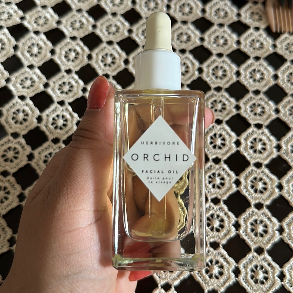 Orchid facial Oil Never been used.